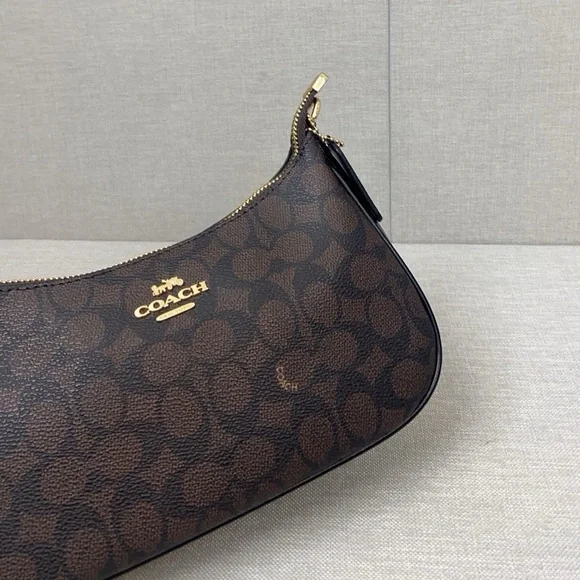 coach Teri Shoulder Bag In Signature Canvas - Picture 4 of 7